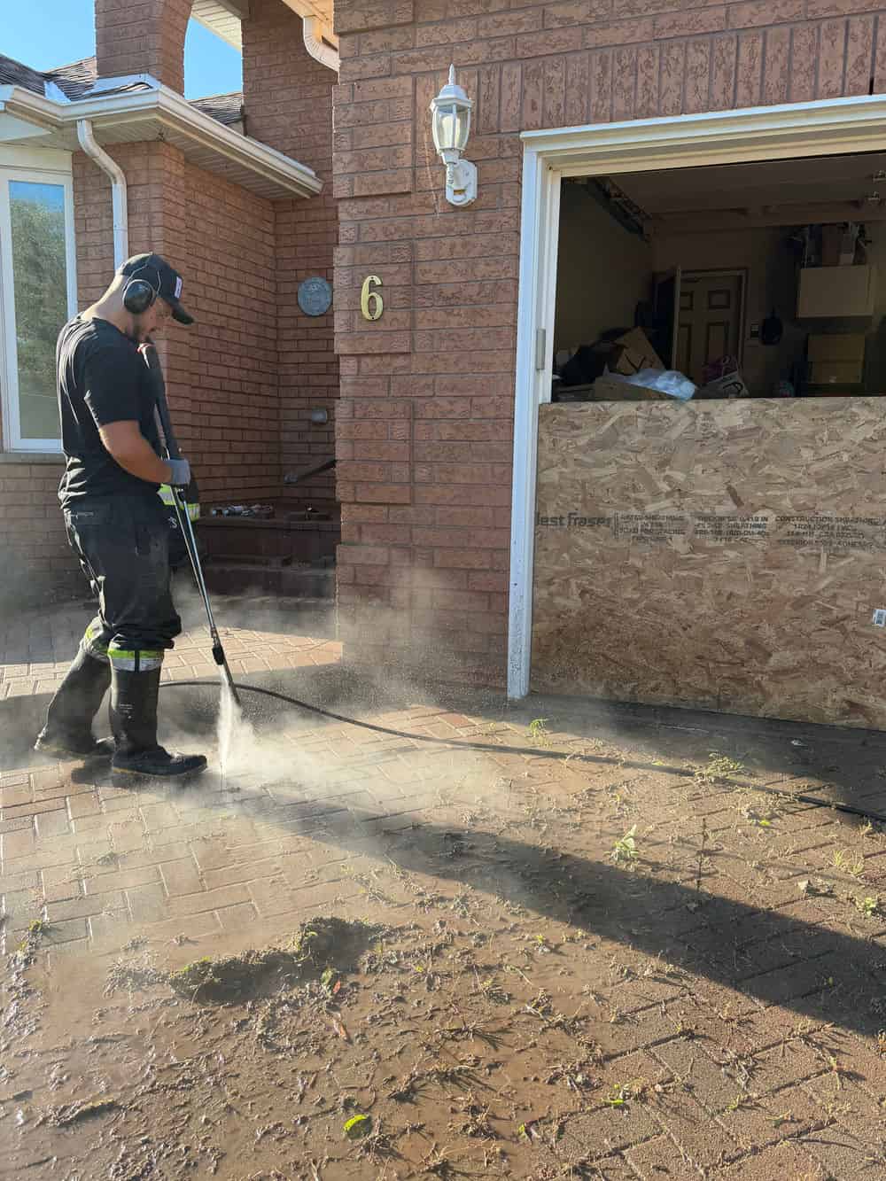 Interlock Pressure Washing & Cleaning image