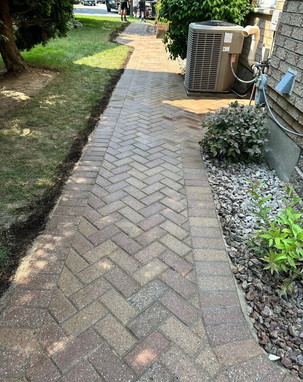 Gallery photos for Red Brick Walkway Repair- St.Catharines: Image #5