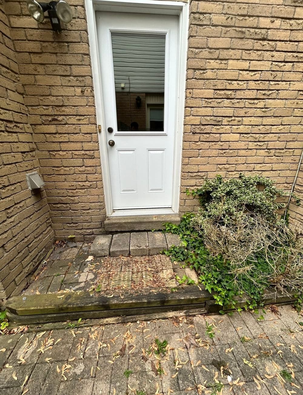 Gallery photos for Patio and Pathway Repair in Ancaster: Image #4