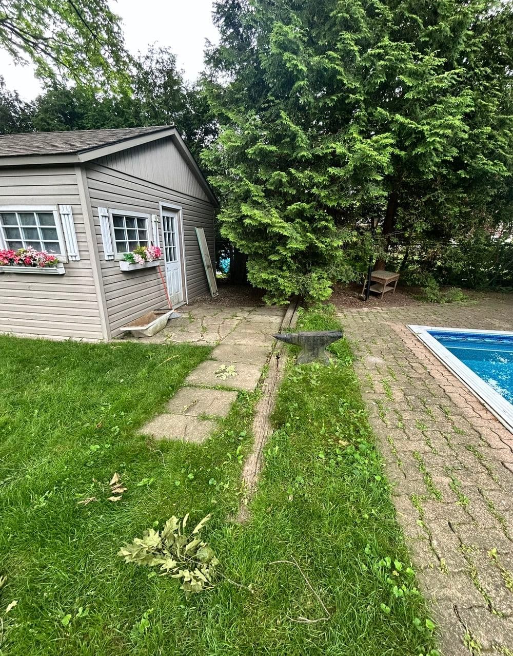 Gallery photos for Poolside Patio Makeover in Ancaster: Image #5