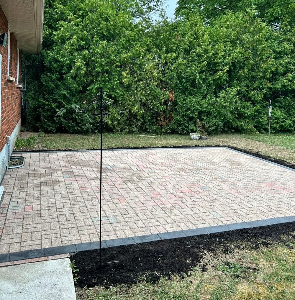 Gallery photos for Interlock Patio Renovation in Grimsby: Image #7