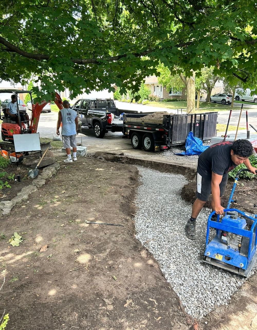 Gallery photos for Beautiful Walkway Installation in Oakville: Image #5