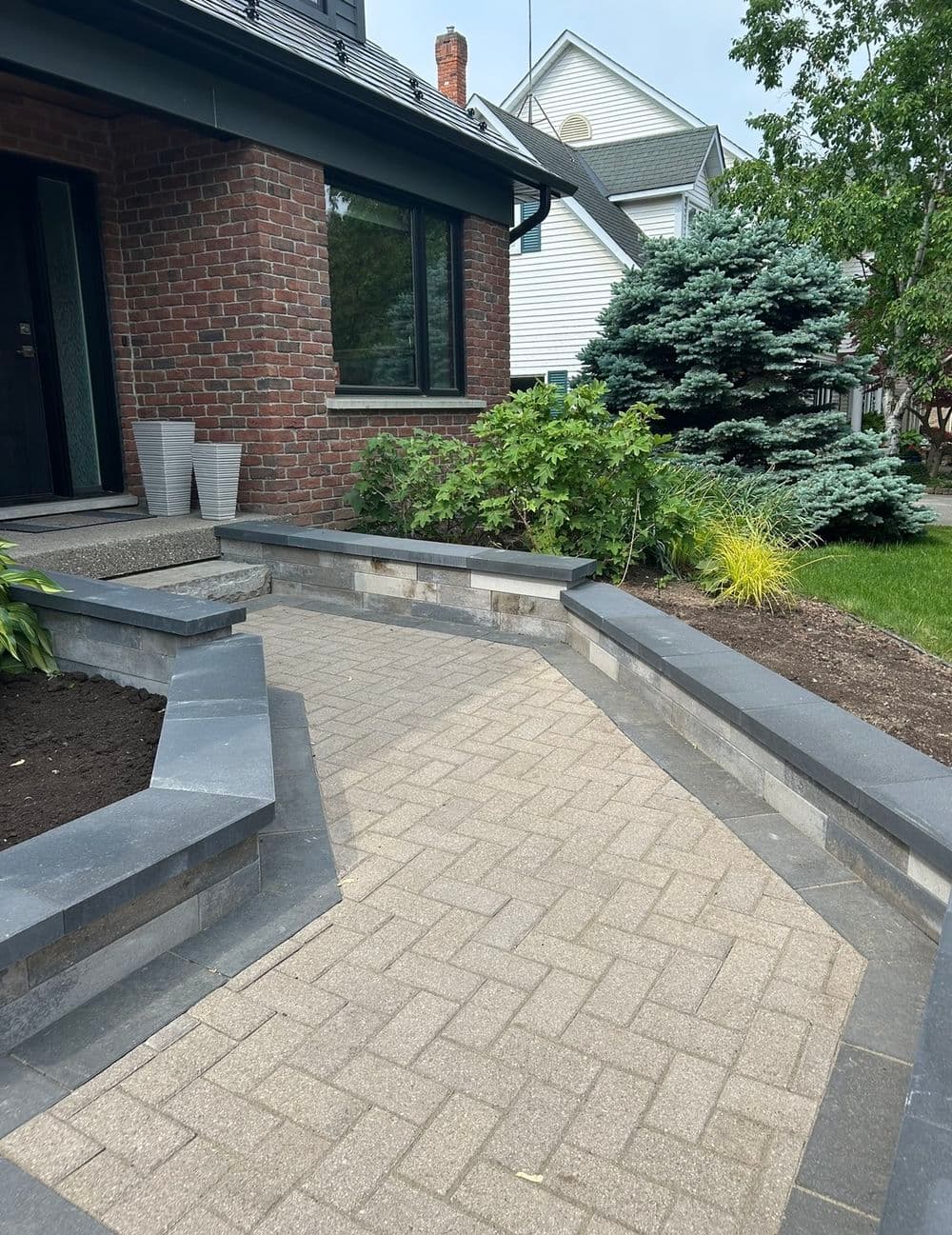 Gallery photos for Front Walkway Transformation in Lincoln ON: Image #7